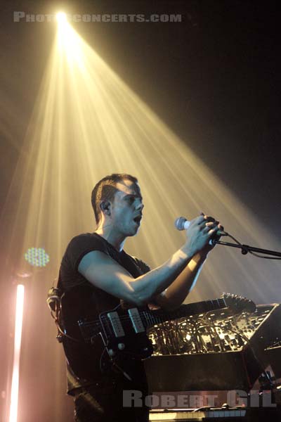 M83 - 2012-03-15 - PARIS - La Cigale - 